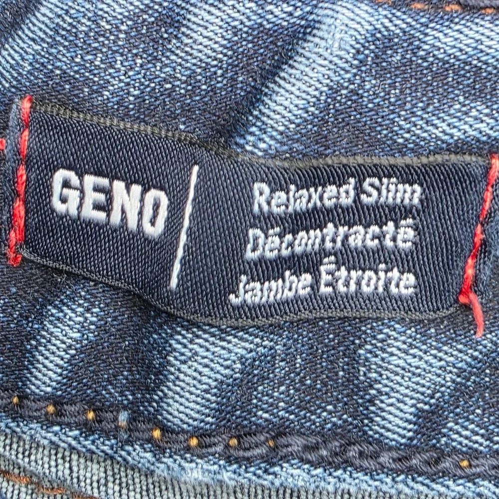 True Religion Geno Relaxed Slim‎ Jeans Mens 31x32 Blue Distressed Flap Pocket